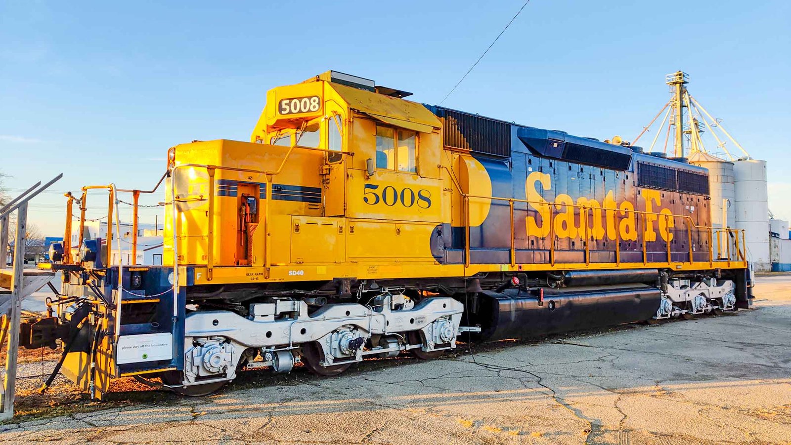 Santa Fe Diesel Engine #5008 | VisitMarceline.com